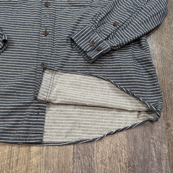 Duluth Trading Co Free Swingin Flannel Shirt Men's‎ XL Relaxed Fit Striped Blue - Picture 3 of 12